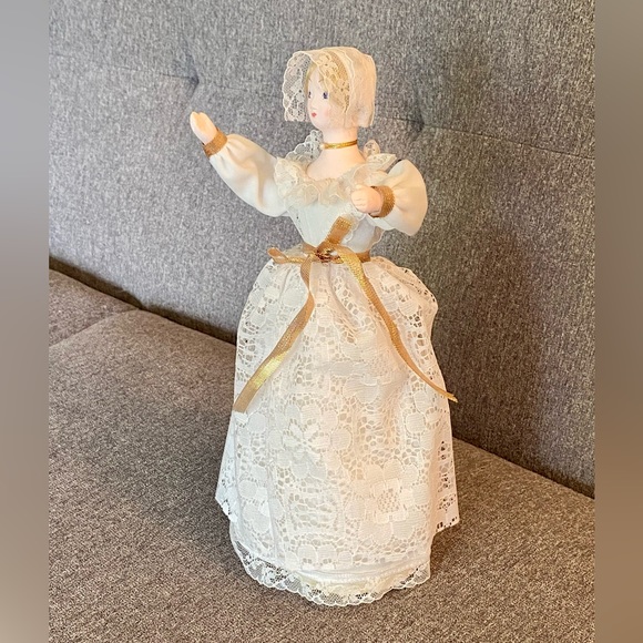 vintage Christmas Angel tree topper/decor - Picture 3 of 7